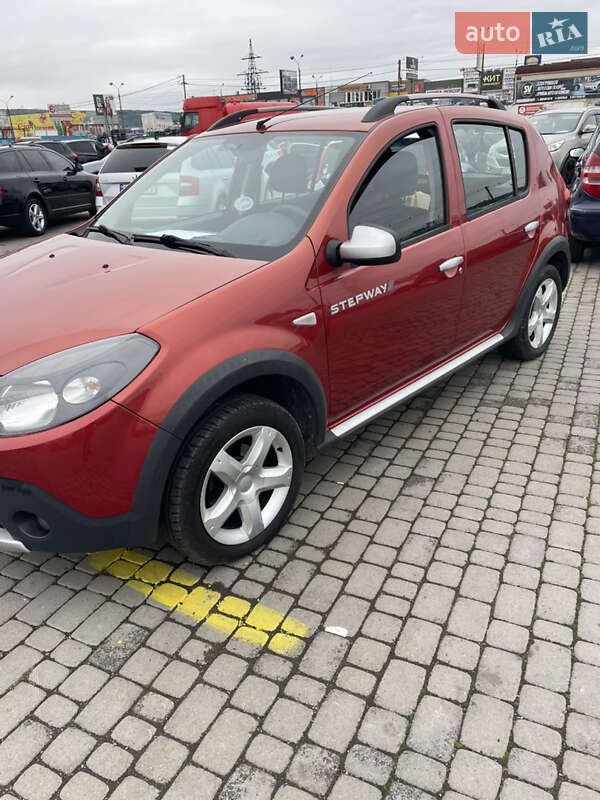 Внедорожник / Кроссовер Dacia Sandero StepWay 2010 в Черновцах