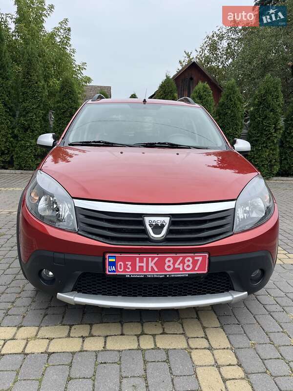 Внедорожник / Кроссовер Dacia Sandero StepWay 2012 в Виннице