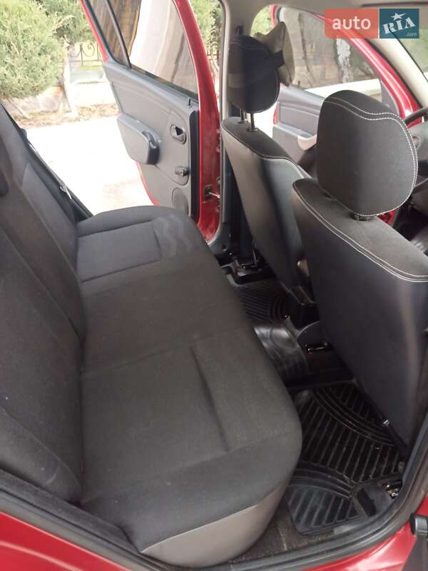 Внедорожник / Кроссовер Dacia Sandero StepWay 2010 в Лебедине фото 13 Внедорожник / Кроссовер Dacia Sandero StepWay 2010 в Лебедине