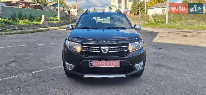 Внедорожник / Кроссовер Dacia Sandero StepWay 2013 в 