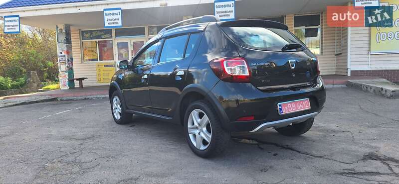 Позашляховик / Кросовер Dacia Sandero StepWay 2013 в Новоархангельську