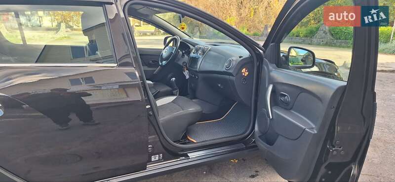 Позашляховик / Кросовер Dacia Sandero StepWay 2013 в Новоархангельську
