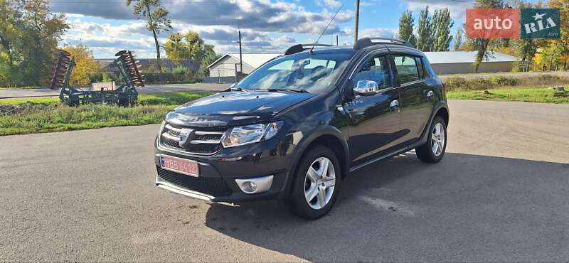 Позашляховик / Кросовер Dacia Sandero StepWay 2013 в Новоархангельську