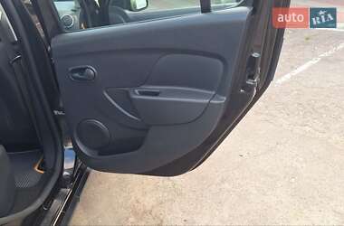 Внедорожник / Кроссовер Dacia Sandero StepWay 2013 в 