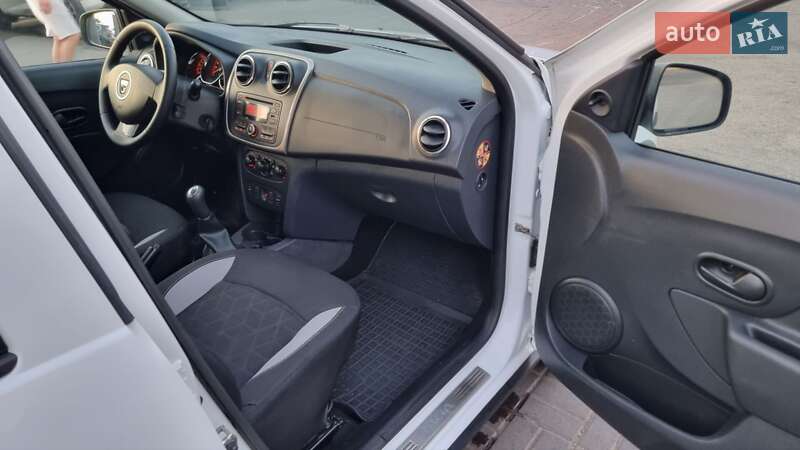 Внедорожник / Кроссовер Dacia Sandero StepWay 2015 в Кропивницком
