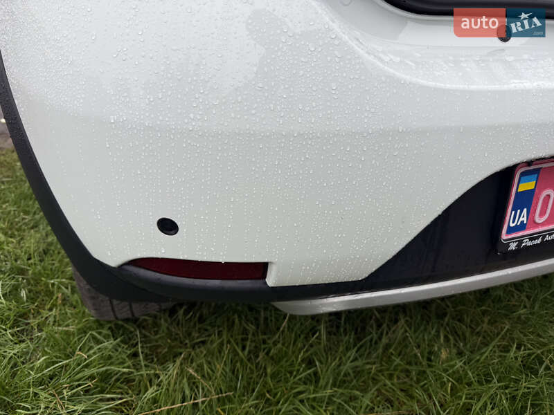 Позашляховик / Кросовер Dacia Sandero StepWay 2015 в Нововолинську фото 9 Позашляховик / Кросовер Dacia Sandero StepWay 2015 в Нововолинську