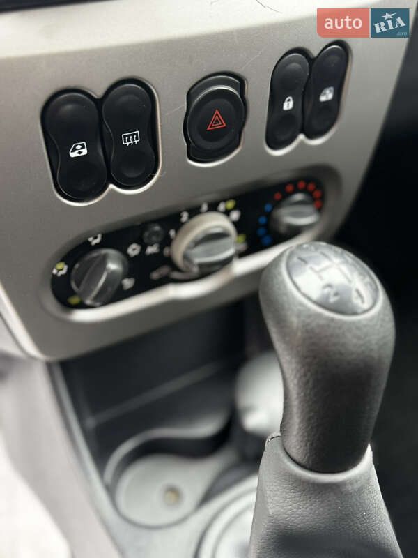 Позашляховик / Кросовер Dacia Sandero StepWay 2010 в Сумах фото 12 Позашляховик / Кросовер Dacia Sandero StepWay 2010 в Сумах