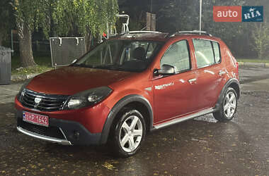 Позашляховик / Кросовер Dacia Sandero StepWay 2010 в Луцьку