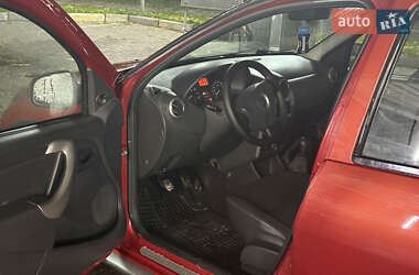 Внедорожник / Кроссовер Dacia Sandero StepWay 2010 в 