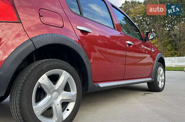 Позашляховик / Кросовер Dacia Sandero StepWay 2012 в 
