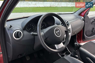 Позашляховик / Кросовер Dacia Sandero StepWay 2012 в 