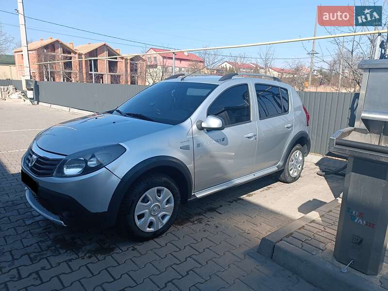 Внедорожник / Кроссовер Dacia Sandero StepWay 2012 в Львове фото 11 Внедорожник / Кроссовер Dacia Sandero StepWay 2012 в Львове