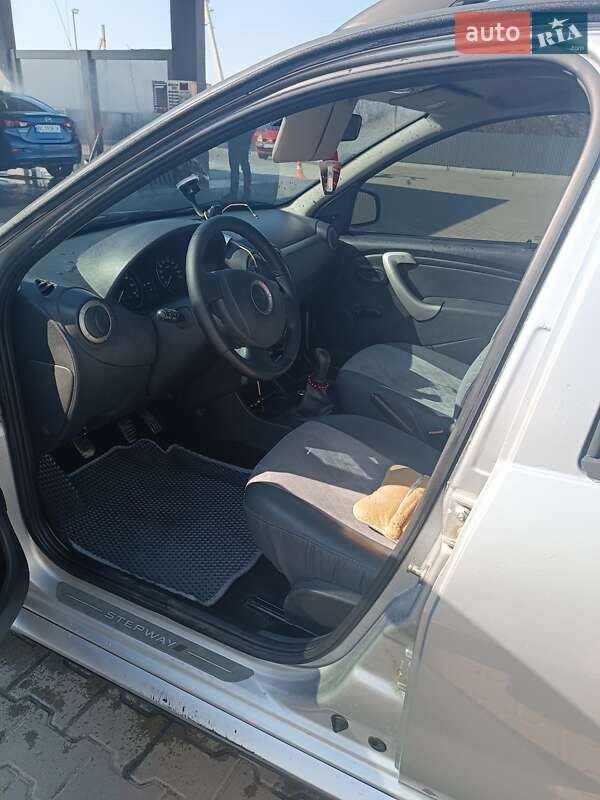 Внедорожник / Кроссовер Dacia Sandero StepWay 2012 в Львове фото 18 Внедорожник / Кроссовер Dacia Sandero StepWay 2012 в Львове