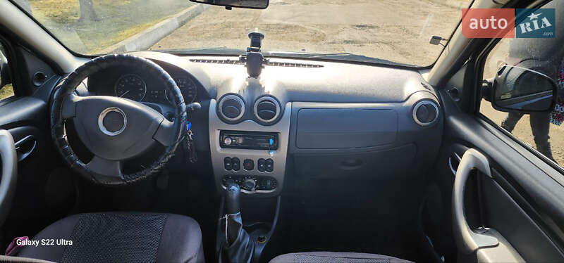 Позашляховик / Кросовер Dacia Sandero StepWay 2011 в Львові фото 39 Позашляховик / Кросовер Dacia Sandero StepWay 2011 в Львові