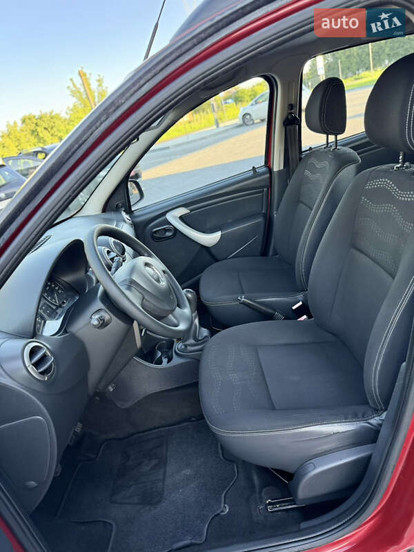 Позашляховик / Кросовер Dacia Sandero StepWay 2009 в Володимирі фото 39 Позашляховик / Кросовер Dacia Sandero StepWay 2009 в Володимирі