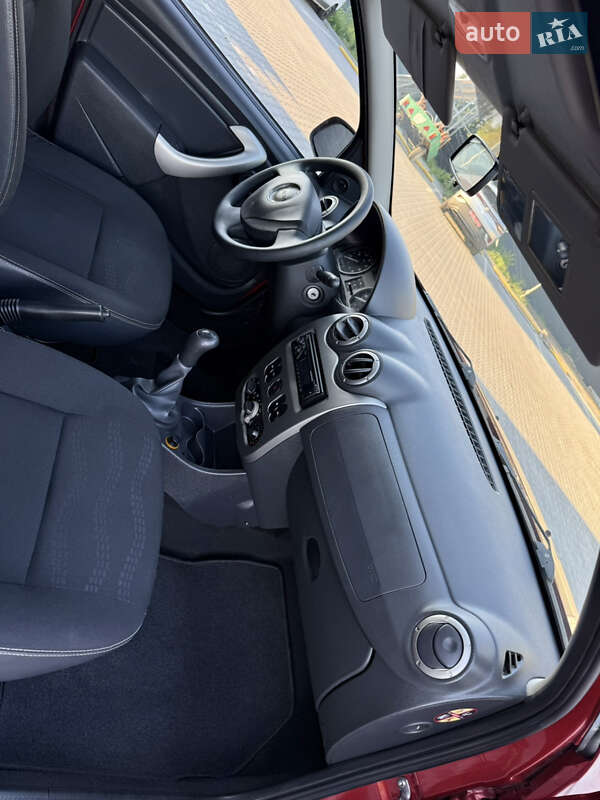 Позашляховик / Кросовер Dacia Sandero StepWay 2009 в Володимирі фото 68 Позашляховик / Кросовер Dacia Sandero StepWay 2009 в Володимирі