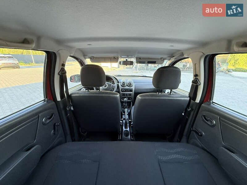 Позашляховик / Кросовер Dacia Sandero StepWay 2009 в Володимирі фото 60 Позашляховик / Кросовер Dacia Sandero StepWay 2009 в Володимирі