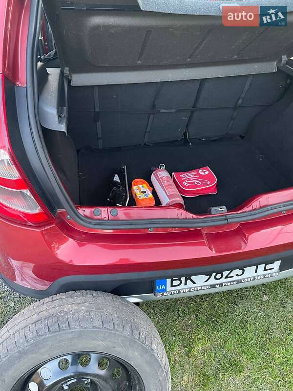 Внедорожник / Кроссовер Dacia Sandero StepWay 2012 в Костополе фото 14 Внедорожник / Кроссовер Dacia Sandero StepWay 2012 в Костополе