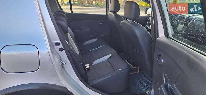 Внедорожник / Кроссовер Dacia Sandero StepWay 2013 в Новоархангельске фото 68 Внедорожник / Кроссовер Dacia Sandero StepWay 2013 в Новоархангельске