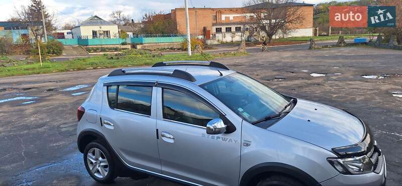 Внедорожник / Кроссовер Dacia Sandero StepWay 2013 в Новоархангельске фото 87 Внедорожник / Кроссовер Dacia Sandero StepWay 2013 в Новоархангельске