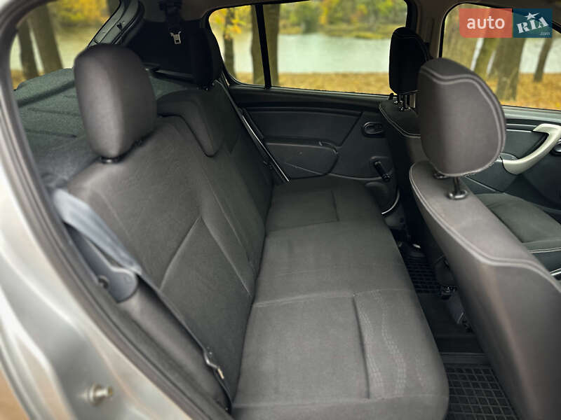 Внедорожник / Кроссовер Dacia Sandero StepWay 2010 в Сумах фото 42 Внедорожник / Кроссовер Dacia Sandero StepWay 2010 в Сумах