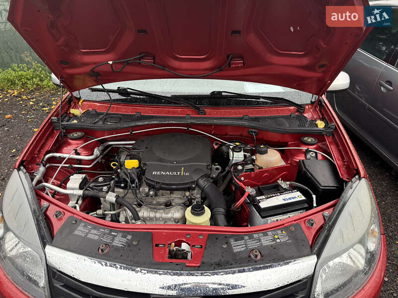 Внедорожник / Кроссовер Dacia Sandero StepWay 2010 в Луцке фото 5 Внедорожник / Кроссовер Dacia Sandero StepWay 2010 в Луцке