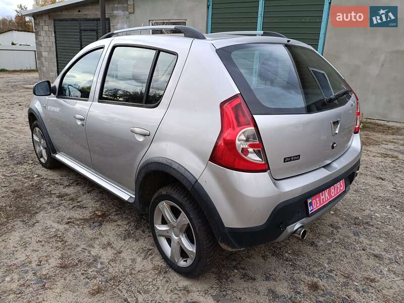 Внедорожник / Кроссовер Dacia Sandero StepWay 2011 в Любешове фото 6 Внедорожник / Кроссовер Dacia Sandero StepWay 2011 в Любешове