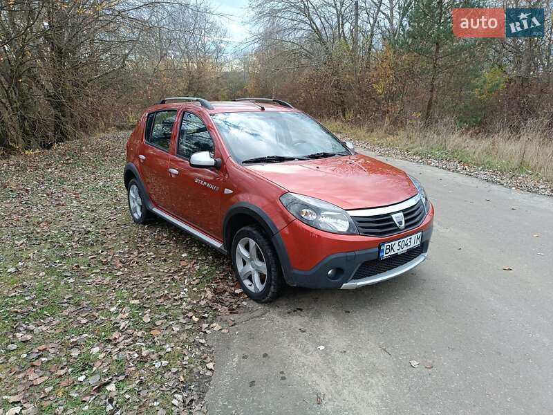 Внедорожник / Кроссовер Dacia Sandero StepWay 2010 в Ровно
