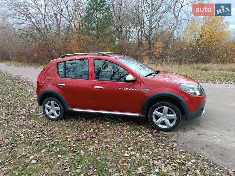Внедорожник / Кроссовер Dacia Sandero StepWay 2010 в Ровно