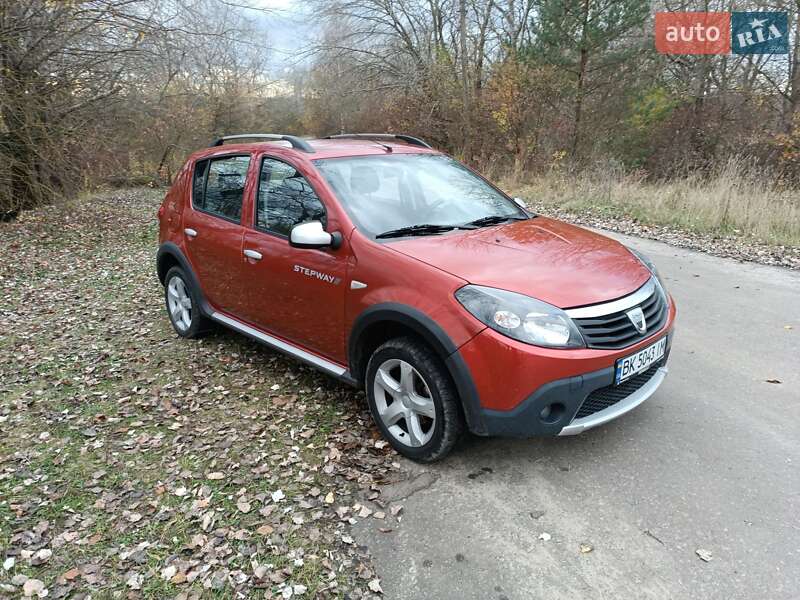 Внедорожник / Кроссовер Dacia Sandero StepWay 2010 в Ровно