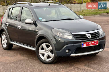 Внедорожник / Кроссовер Dacia Sandero StepWay 2010 в Кролевце Внедорожник / Кроссовер Dacia Sandero StepWay 2010 в Кролевце