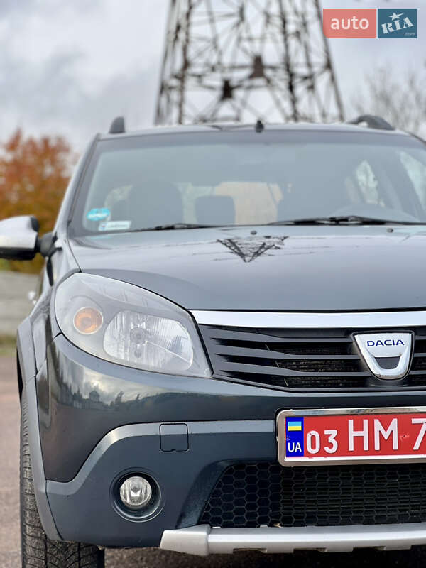 Позашляховик / Кросовер Dacia Sandero StepWay 2010 в Кролевці