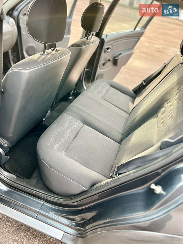 Позашляховик / Кросовер Dacia Sandero StepWay 2010 в Кролевці