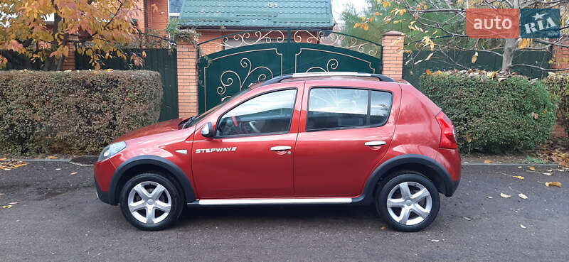 Внедорожник / Кроссовер Dacia Sandero StepWay 2012 в Чернигове