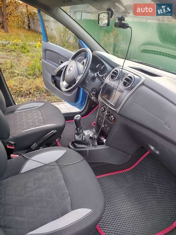 Позашляховик / Кросовер Dacia Sandero StepWay 2013 в Смілі