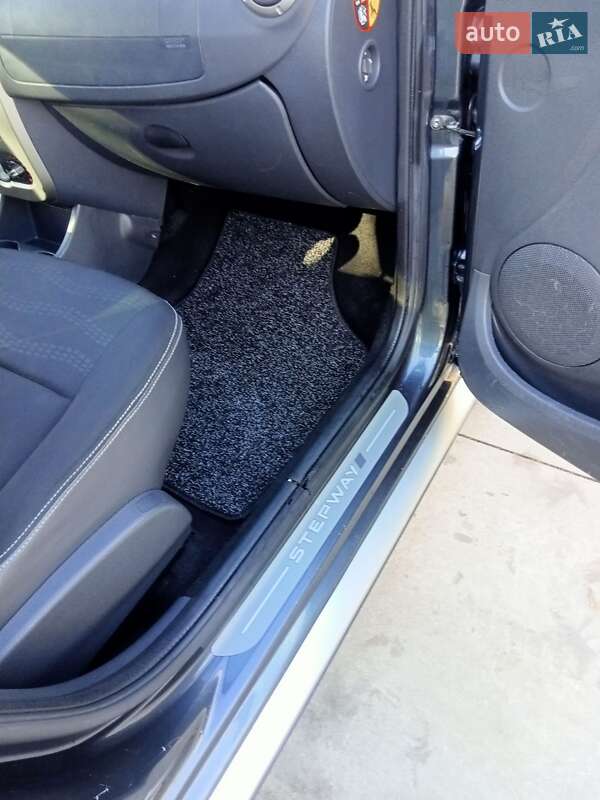 Внедорожник / Кроссовер Dacia Sandero StepWay 2009 в Каменском фото 18 Внедорожник / Кроссовер Dacia Sandero StepWay 2009 в Каменском