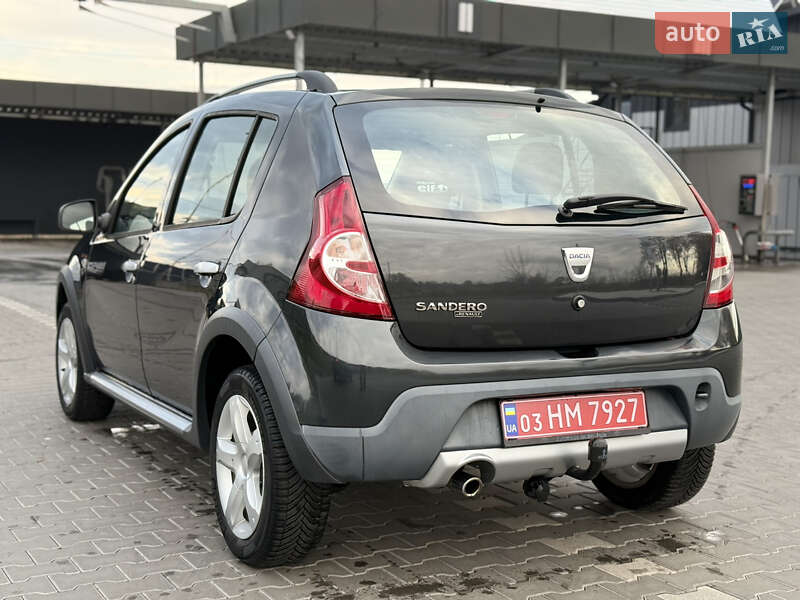 Внедорожник / Кроссовер Dacia Sandero StepWay 2010 в Владимире фото 7 Внедорожник / Кроссовер Dacia Sandero StepWay 2010 в Владимире