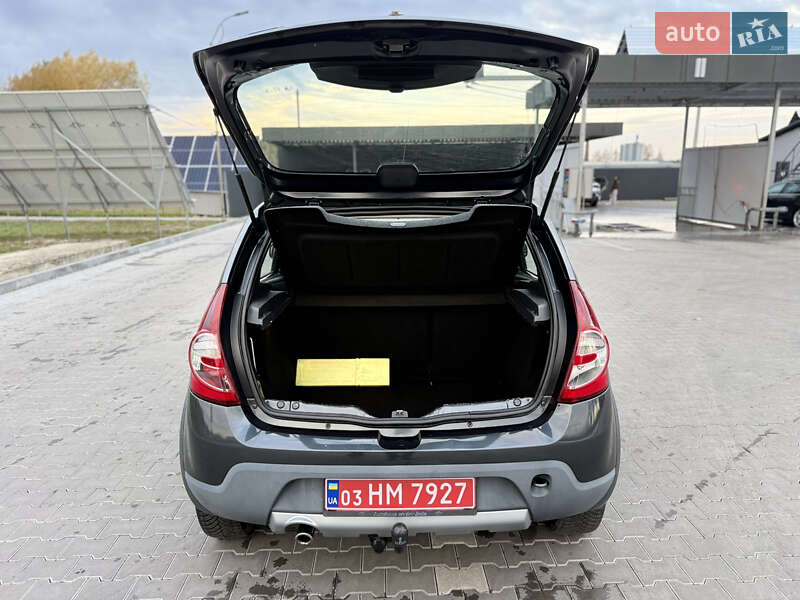 Внедорожник / Кроссовер Dacia Sandero StepWay 2010 в Владимире фото 94 Внедорожник / Кроссовер Dacia Sandero StepWay 2010 в Владимире