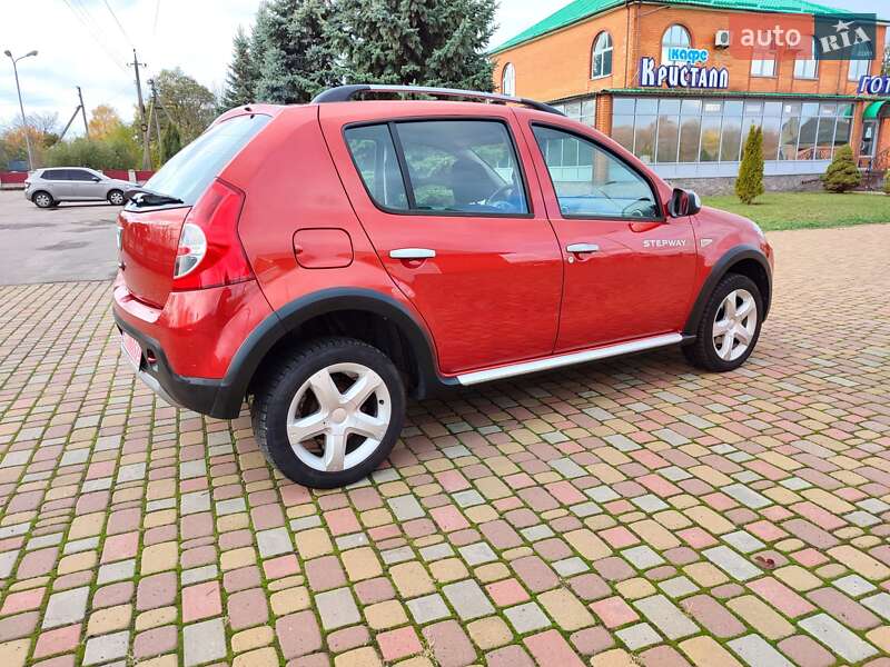 Внедорожник / Кроссовер Dacia Sandero StepWay 2011 в Хороле фото 6 Внедорожник / Кроссовер Dacia Sandero StepWay 2011 в Хороле
