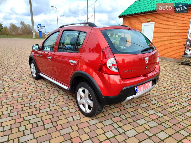 Внедорожник / Кроссовер Dacia Sandero StepWay 2011 в Хороле фото 11 Внедорожник / Кроссовер Dacia Sandero StepWay 2011 в Хороле