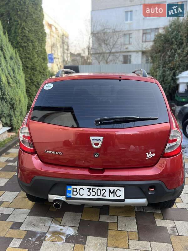 Внедорожник / Кроссовер Dacia Sandero StepWay 2011 в Львове