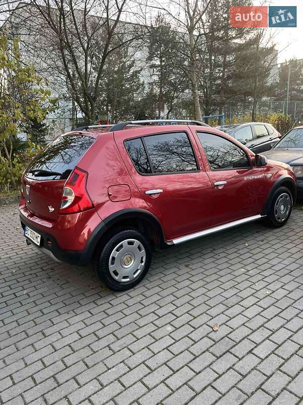Внедорожник / Кроссовер Dacia Sandero StepWay 2011 в Львове