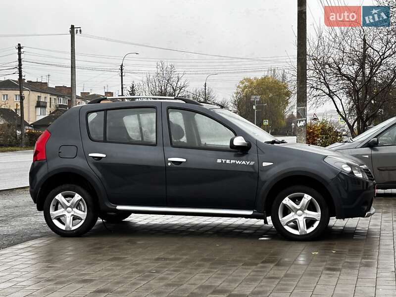 Позашляховик / Кросовер Dacia Sandero StepWay 2012 в Красилові фото 24 Позашляховик / Кросовер Dacia Sandero StepWay 2012 в Красилові