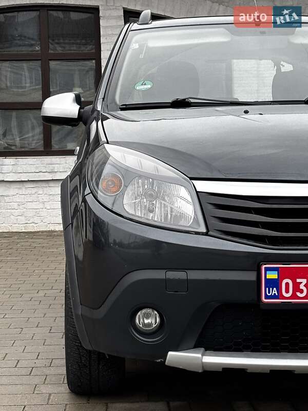 Позашляховик / Кросовер Dacia Sandero StepWay 2012 в Красилові фото 55 Позашляховик / Кросовер Dacia Sandero StepWay 2012 в Красилові