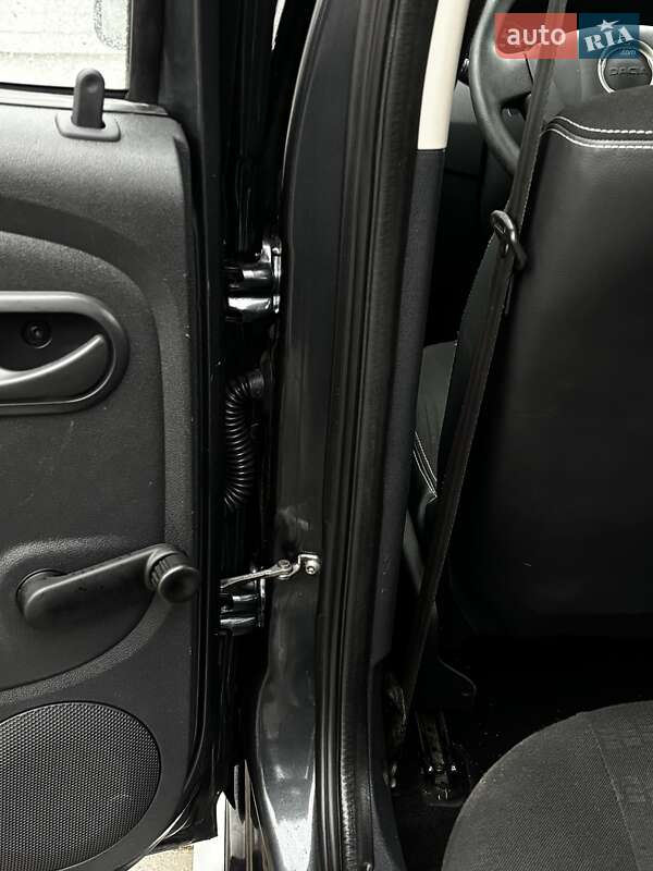 Позашляховик / Кросовер Dacia Sandero StepWay 2012 в Красилові фото 73 Позашляховик / Кросовер Dacia Sandero StepWay 2012 в Красилові