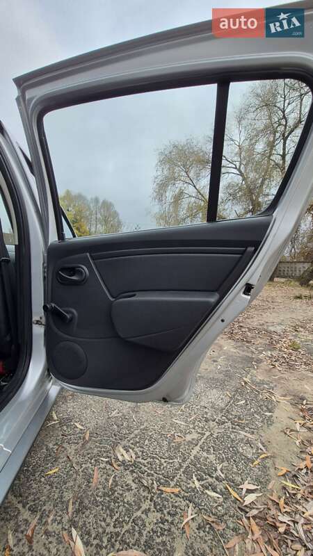 Позашляховик / Кросовер Dacia Sandero StepWay 2009 в Києві фото 17 Позашляховик / Кросовер Dacia Sandero StepWay 2009 в Києві