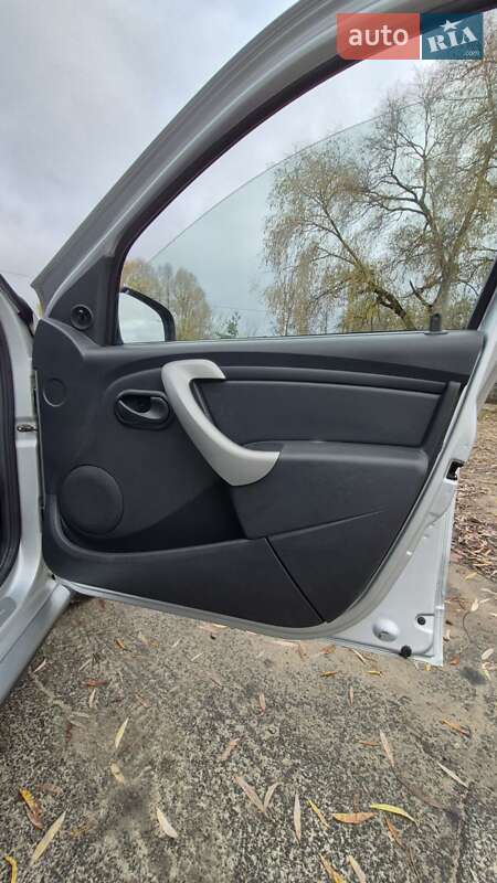 Позашляховик / Кросовер Dacia Sandero StepWay 2009 в Києві фото 22 Позашляховик / Кросовер Dacia Sandero StepWay 2009 в Києві