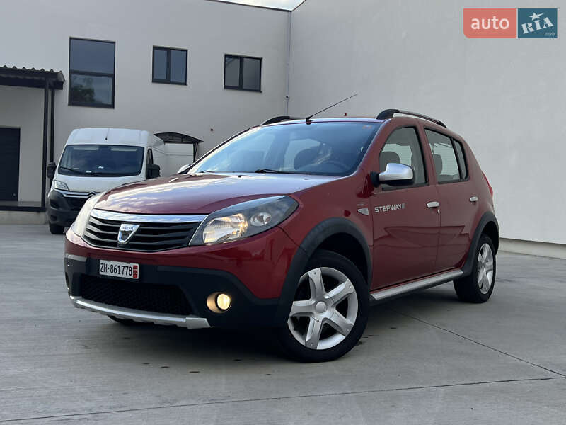 Позашляховик / Кросовер Dacia Sandero StepWay 2012 в Луцьку