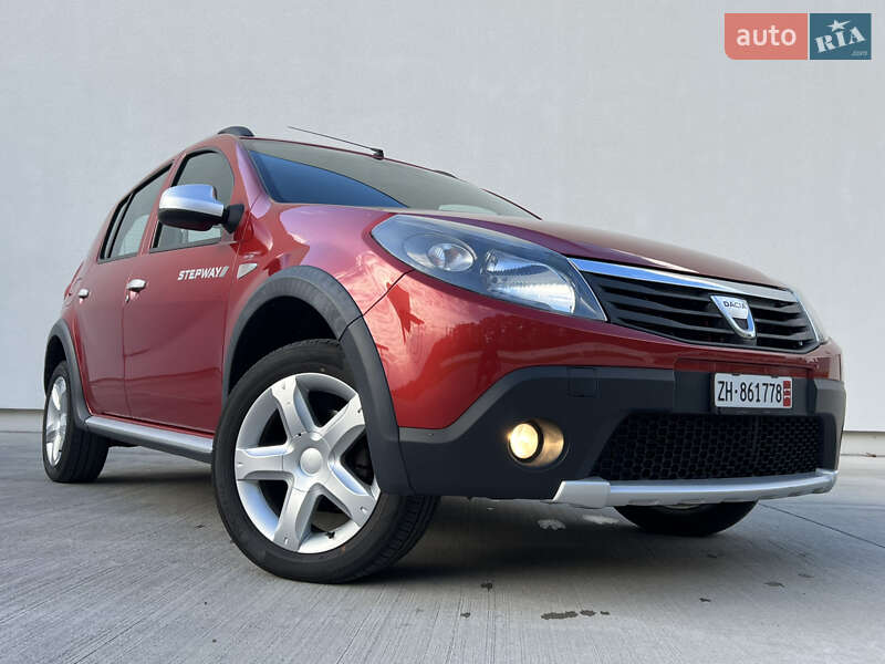 Позашляховик / Кросовер Dacia Sandero StepWay 2012 в Луцьку