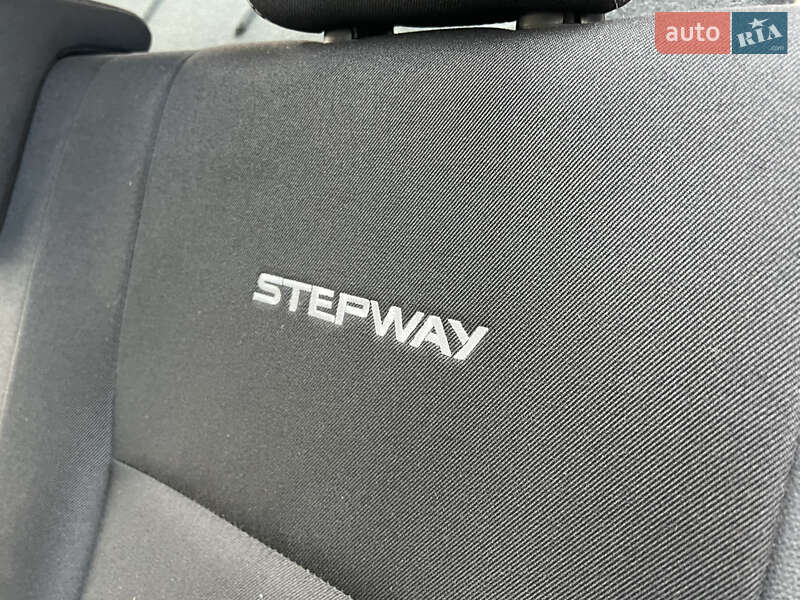 Позашляховик / Кросовер Dacia Sandero StepWay 2012 в Луцьку